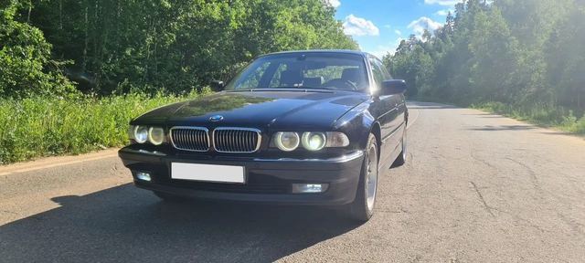 BMW 7 серия